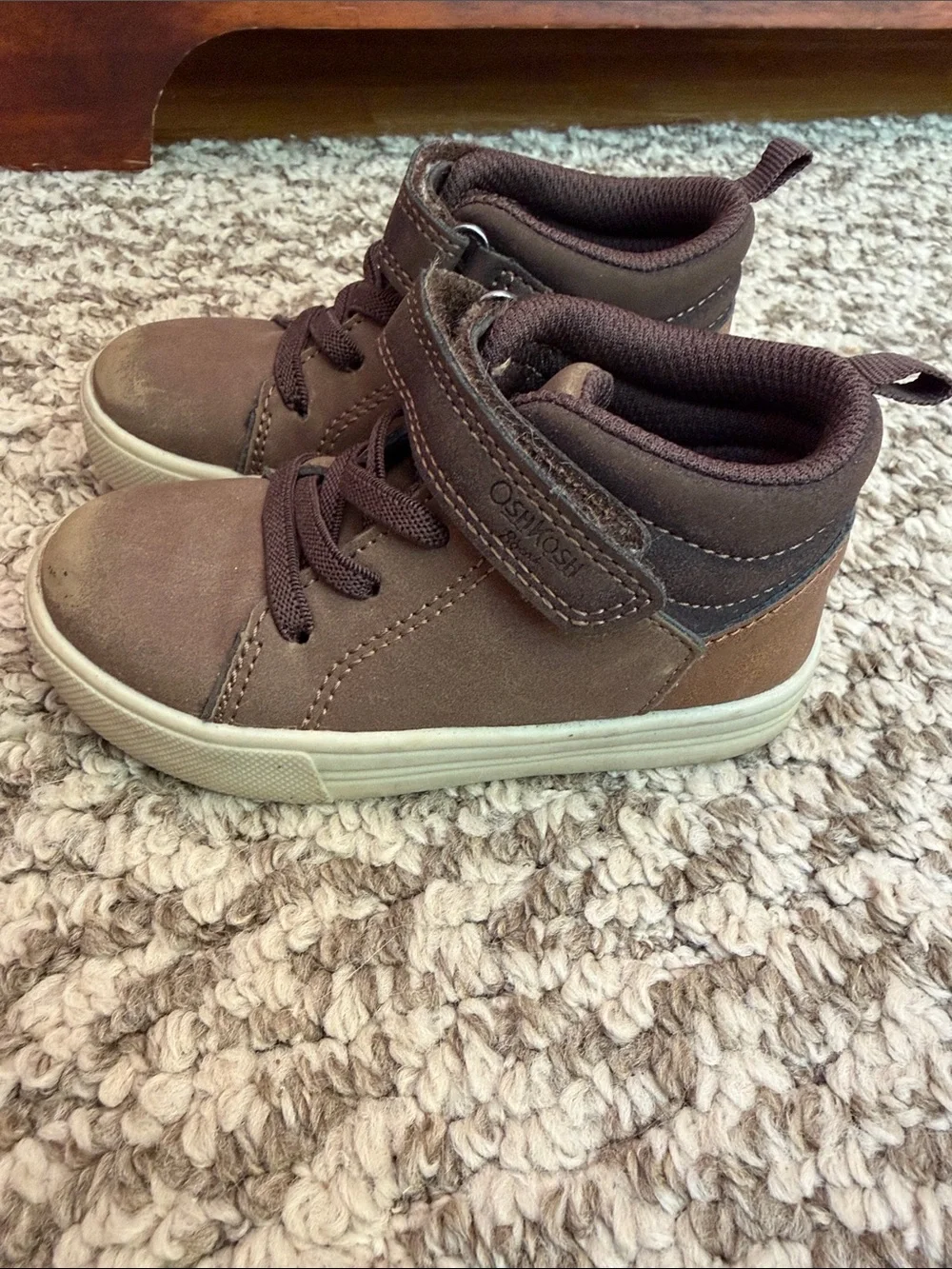 OSHKOSH B’GOSH Brown High-Top Boots Toddler Size 6
